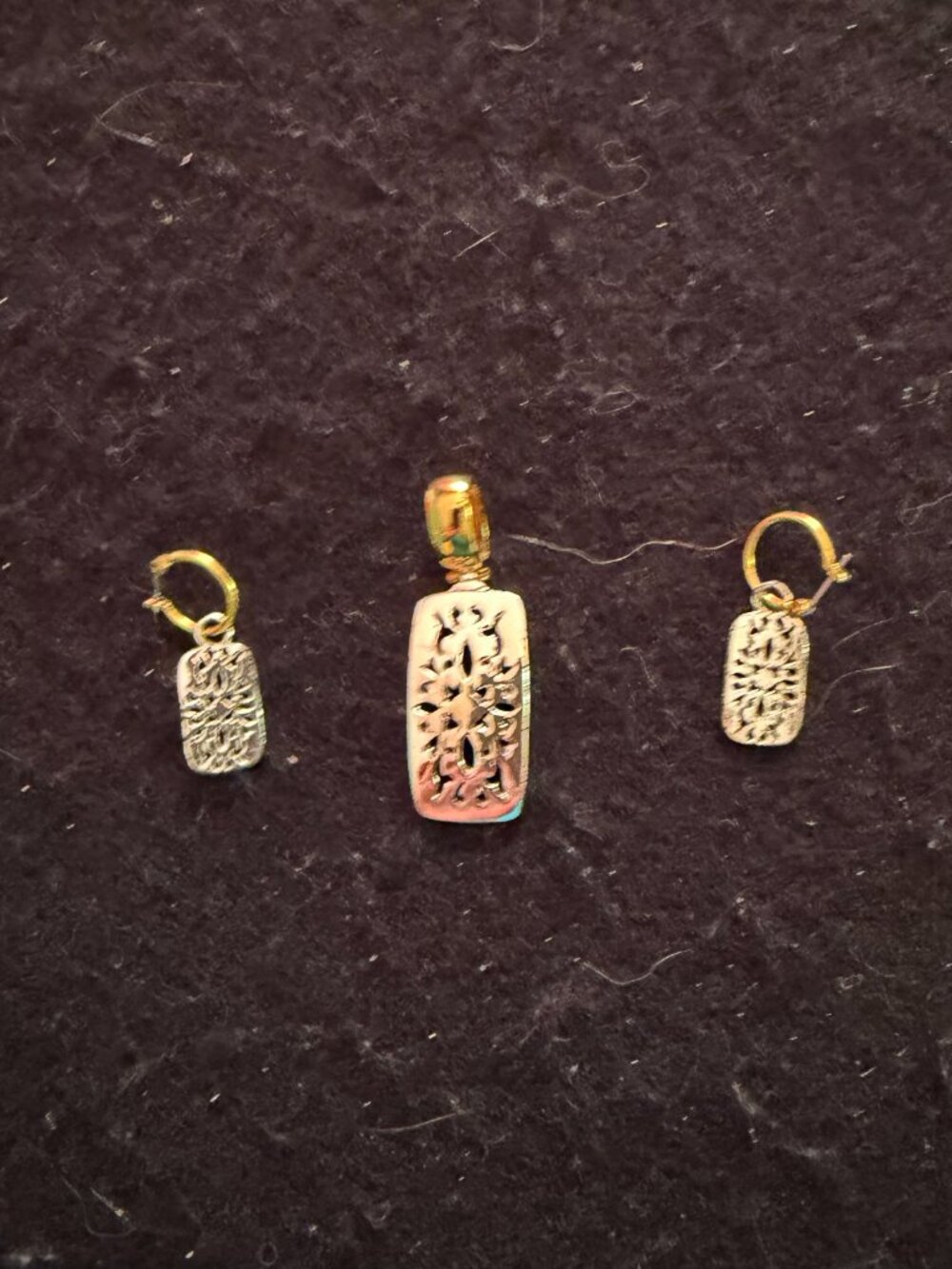 Vintage Premier Designs 2-Tone Earrings & Pendant Set